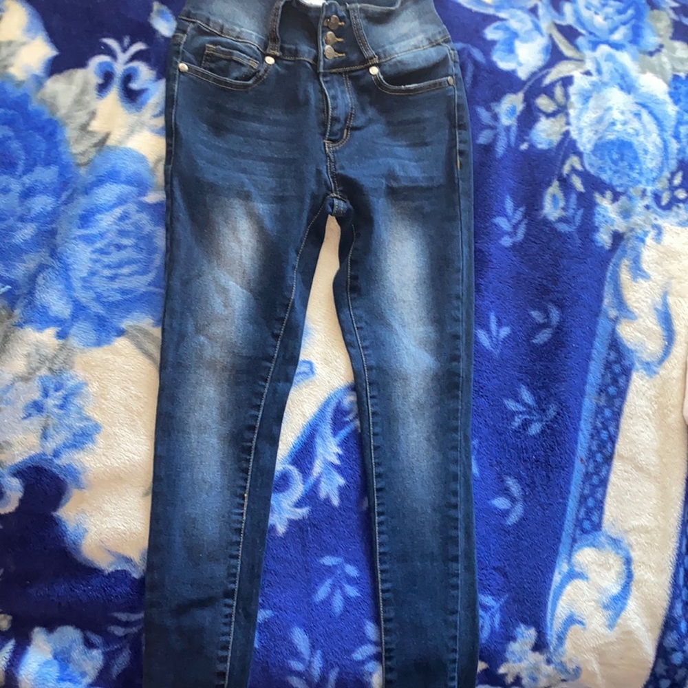Blue High Rise Skinny Jeans! Size 1! They’re From Between Us!